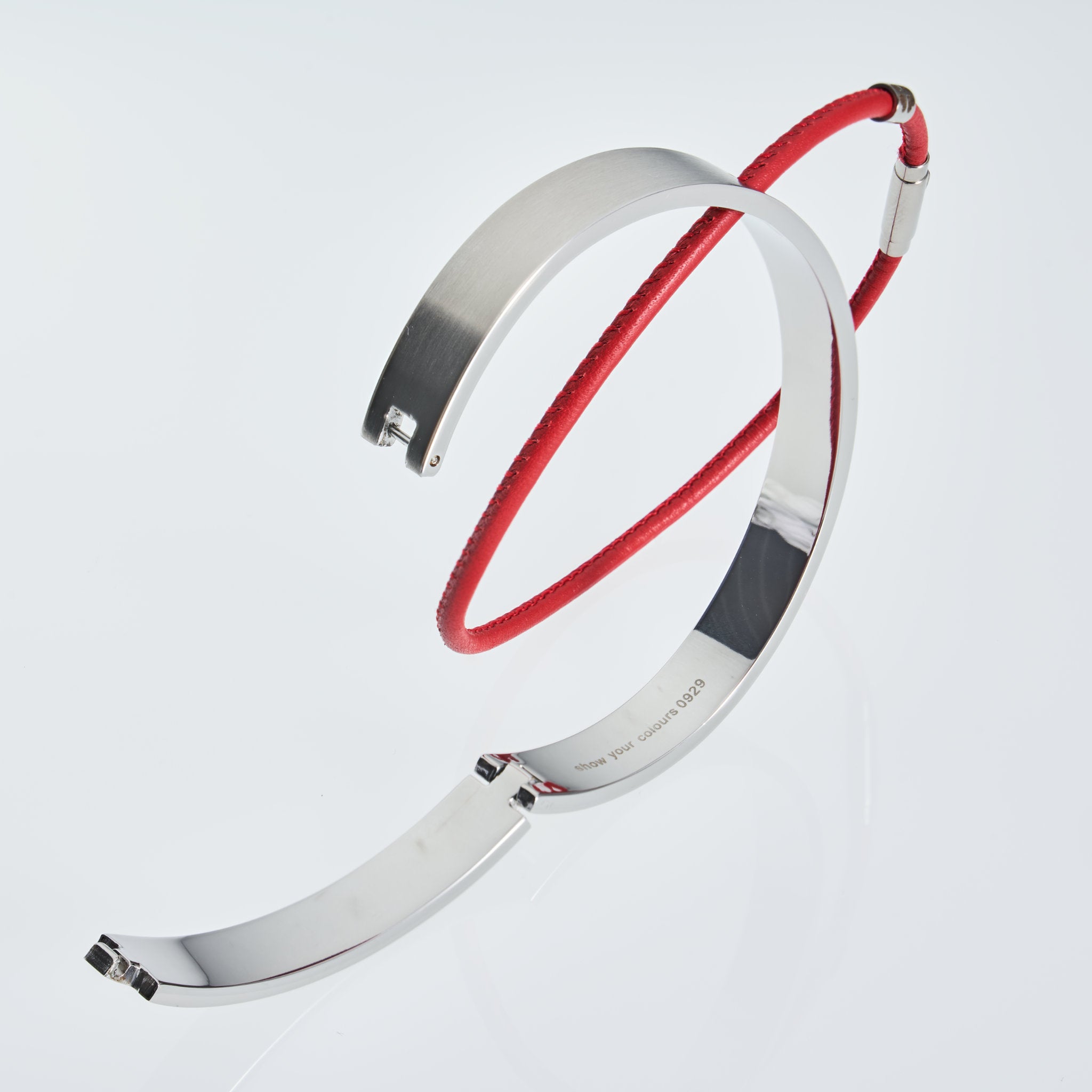 ONE WORLD Armreif silber graviert